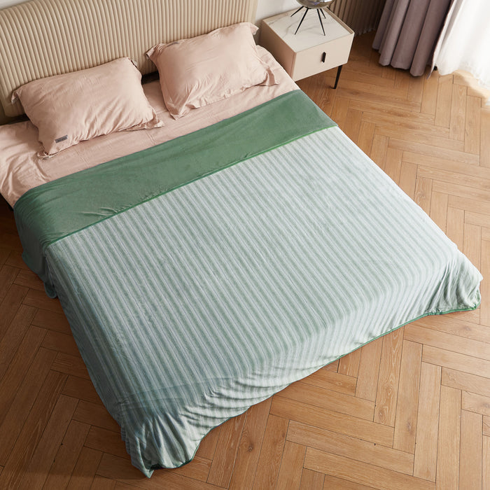 Lightweight Summer Cooling Blanket