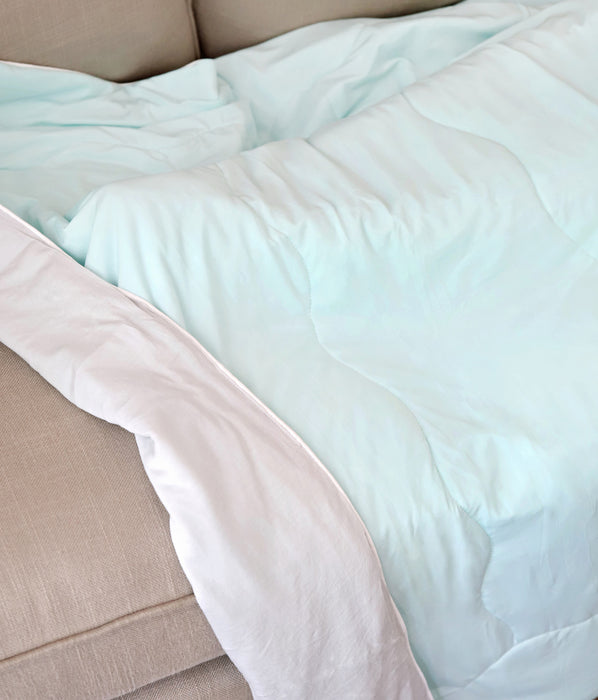 Reversible Lightweight Cooling Throw Blanket