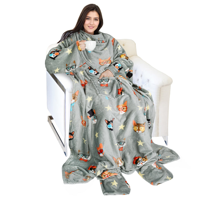 Pet Pattern Fleece Wearable Blanket With Sleeve & Foot Pocket