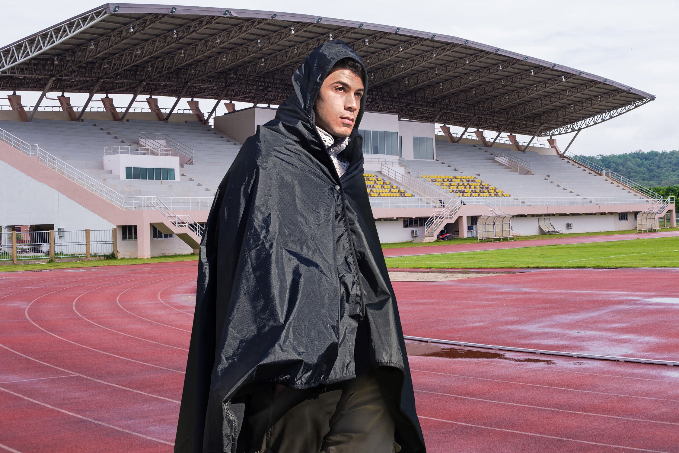 Protective Gear For Parents: Waterproof Stadium Blankets For Fall Spor ...