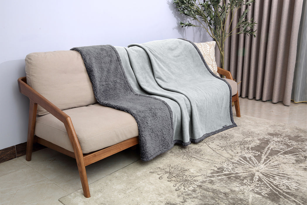 Sherpa Polar Fleece Waterproof Blanket